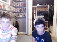 Watching webcam video makes the twinks to excite